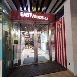East Village (D16), Retail #610992451